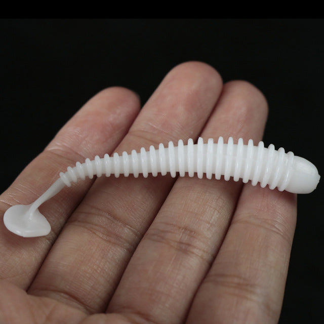 2018 new T Tail 1pcs Soft fishing lure 10  Colors Bionics Bait  Easy Shiner 50mm 0.7g Swimbaits Silicone